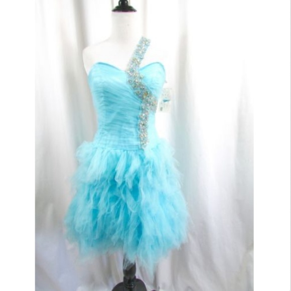 Jovani Dresses & Skirts - Jovani Light Blue Tulle Beaded One Shoulder Dress